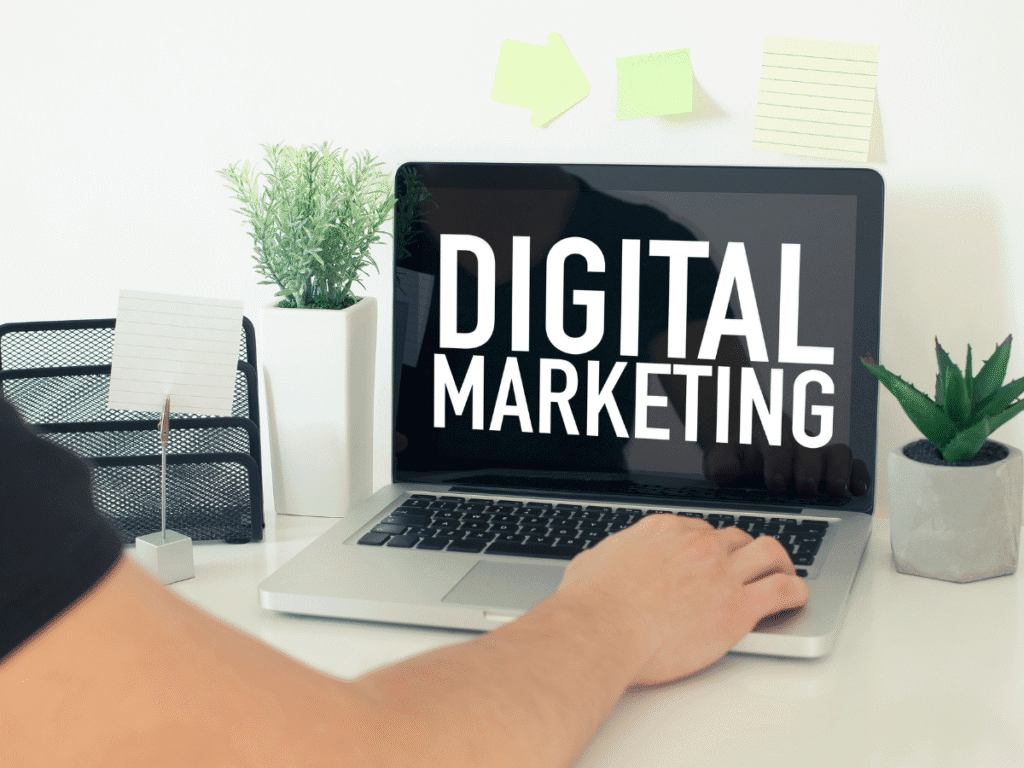 Expert team behind our digital marketing course